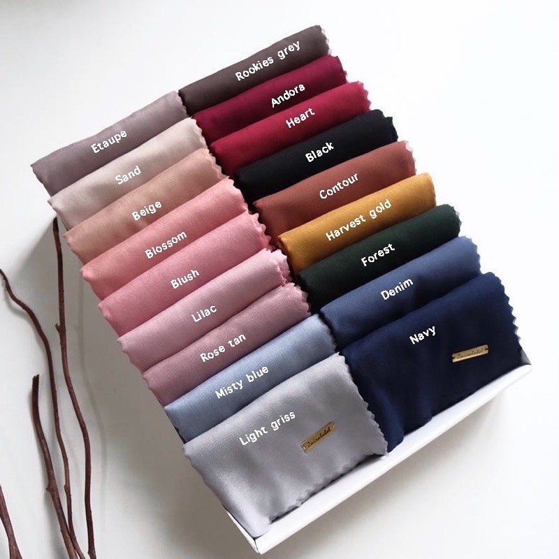 Fina square lasercut - Voal ultrafine premium | Kerudung segi empat 120x120cm