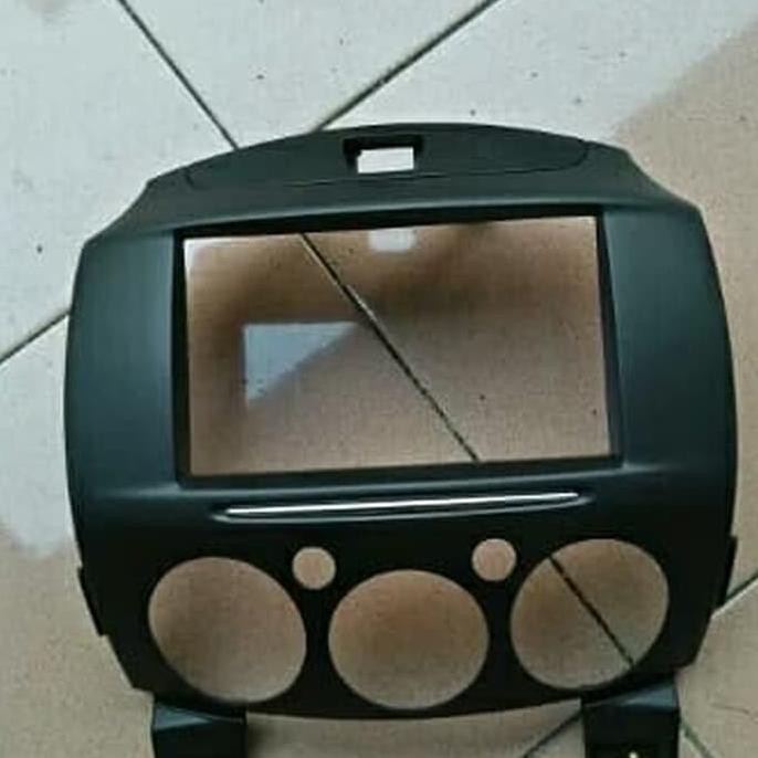 frame head unit mazda 2 (Kode 010))