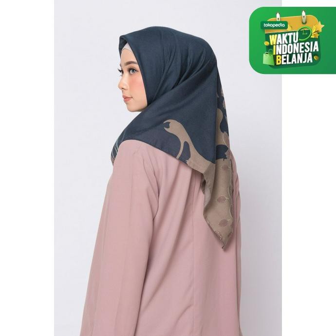 ZM Zaskia Mecca - Adonara Navy Scraf Kerudung Segi Empat