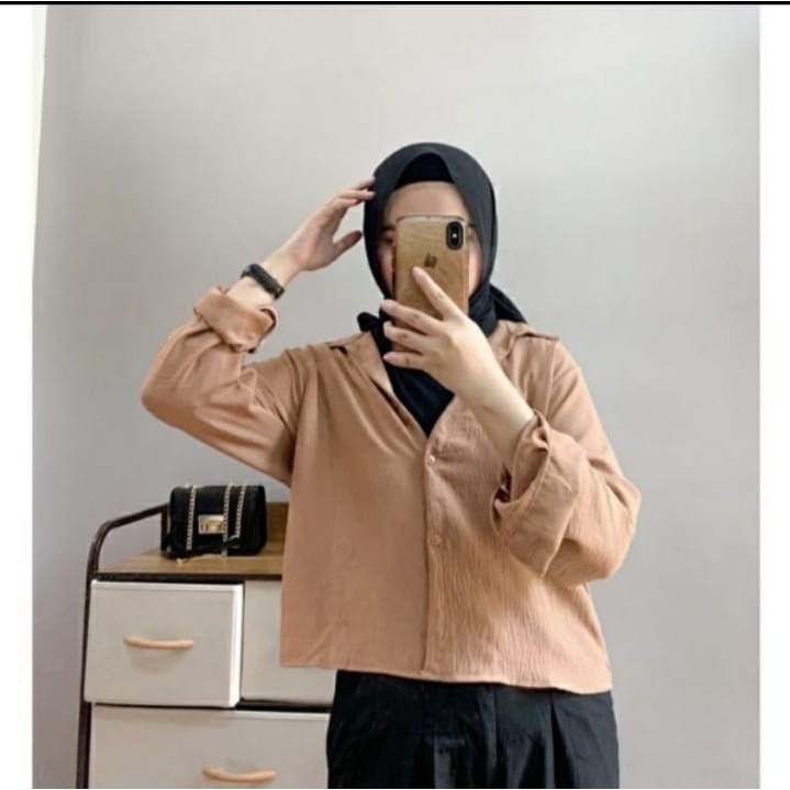 BLOUSE HANIN  CROP CRINKLE / KEMEJA HANIN CRINKLE/ KEMEJA CROP