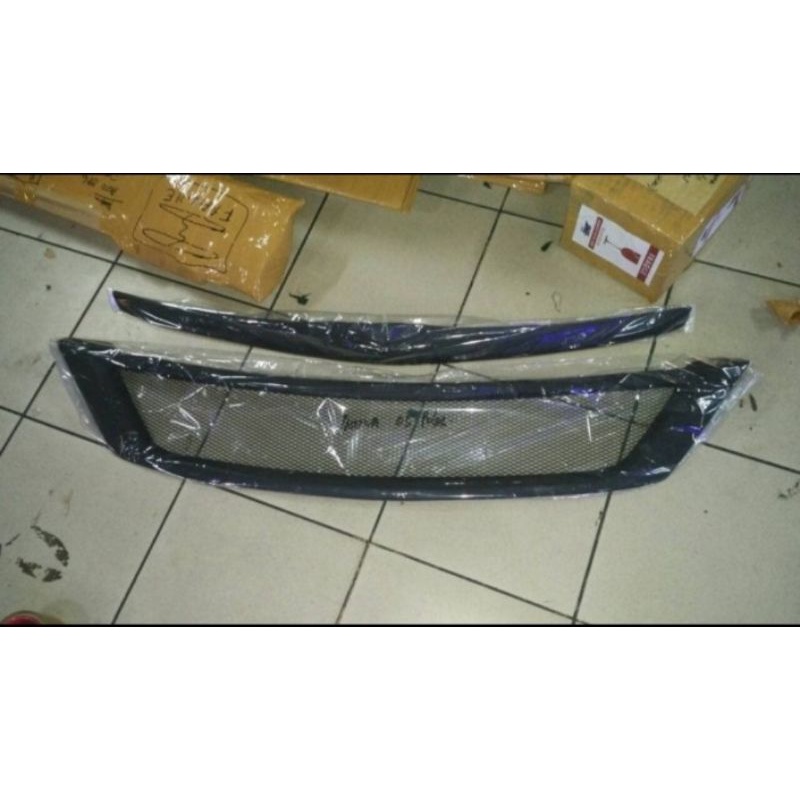 grill custom Innova 2004 - 2007