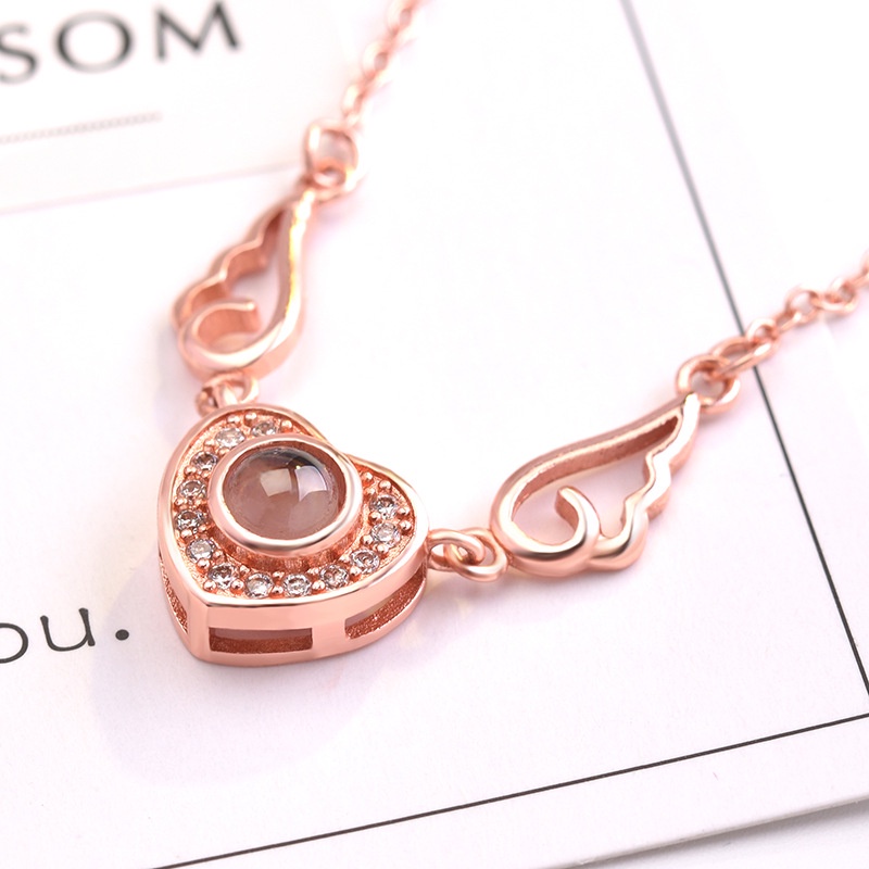 [Ready Stock]Fashion Heart Wings Jeweled Pendant Simple Elegant Necklace