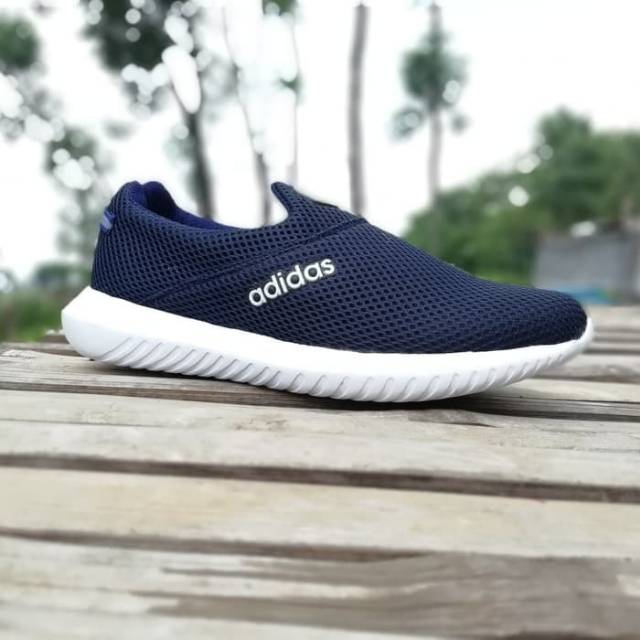 Sepatu adidas slip on navy putih asli terbaru/ sepatu pria murah original