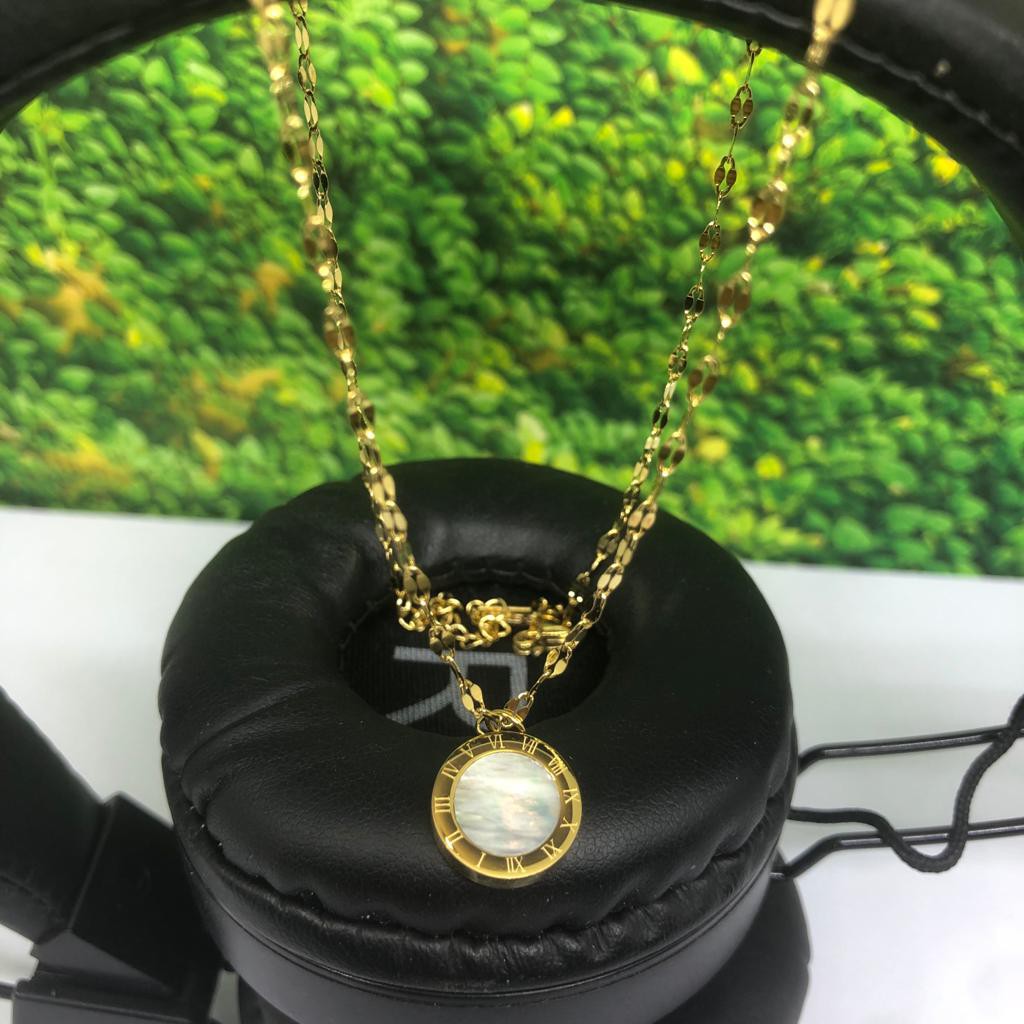 (COD) Kalung Titanium Perhiasan Wanita Anti Karat Anti Luntur Liontin Bulat Bolak Balik