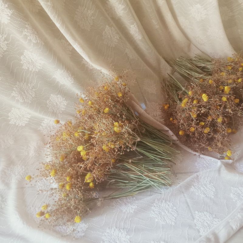 rumput kering,bunga kering,bahan seserahan,buket