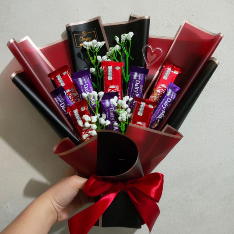 

Snack Bouquet Coklat Cadbury / Kitkat / Bucket Bunga Buket Snack Jajan / Hadiah Sidang/ Wisuda