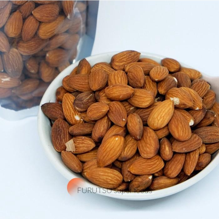 

Almond Raw Natural Whole 500gr / Kacang Almond - Organic California US