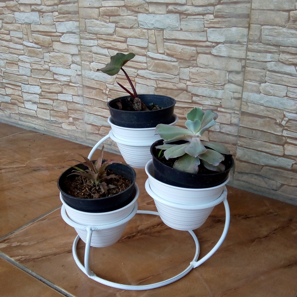 BARAYA RAK POT BUNGA SUSUN Mini terbuat dari besi yang kokoh