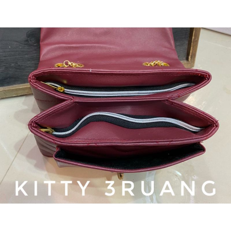 Kitty/tas3ruang/tasrantai