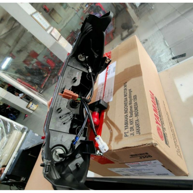 LAMPU STOP BELAKANG NEW NMAX 2020 ASLI ORI YAMAHA B6H H4170 00