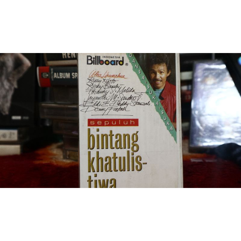 kaset utha likumahuwa bintang khatulistiwa