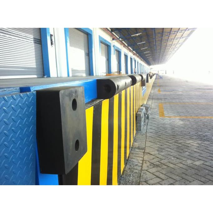 Rubber Bumper Gudang Mobil Truck Bemper Karet Penahan Bemper Loading Diminati Banget