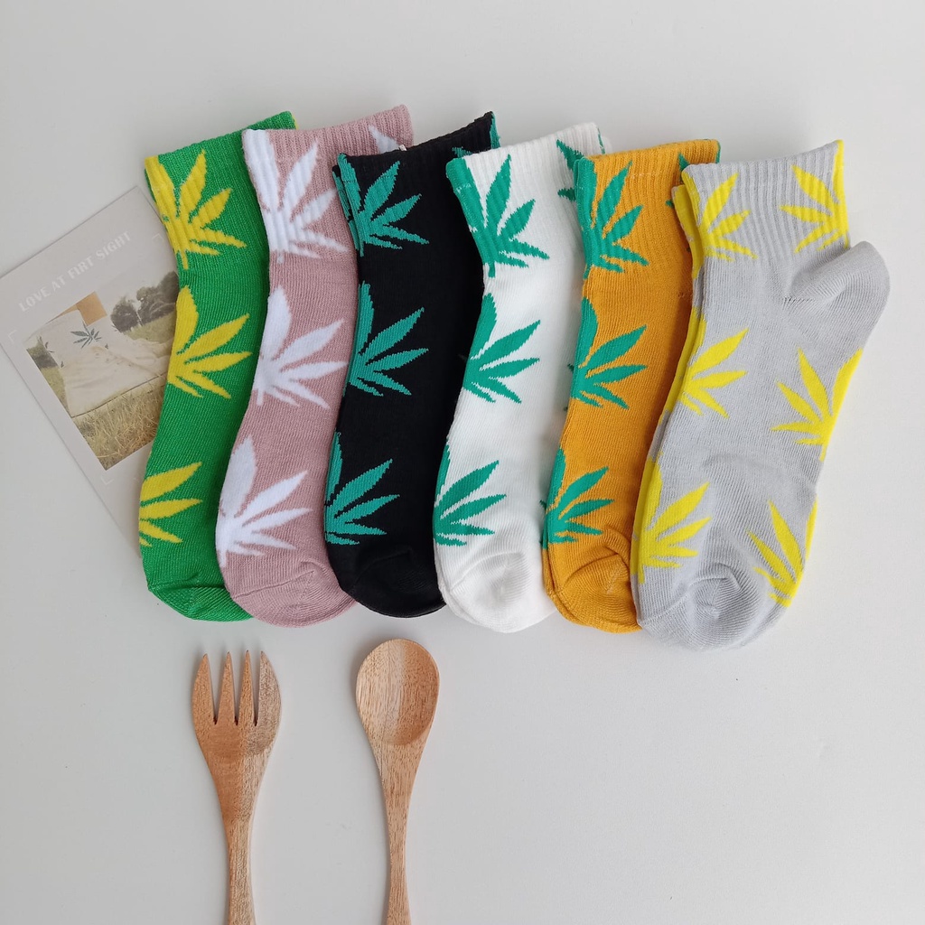 TOKO KL | 3 PASANG KAOS KAKI PENDEK MOTIF RASTA IMPORT TERBARU