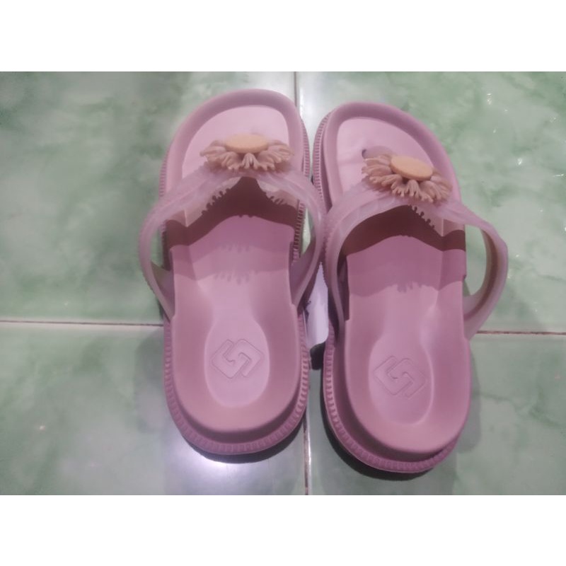 Sandal jepit cewek karet motif bunga original gosome