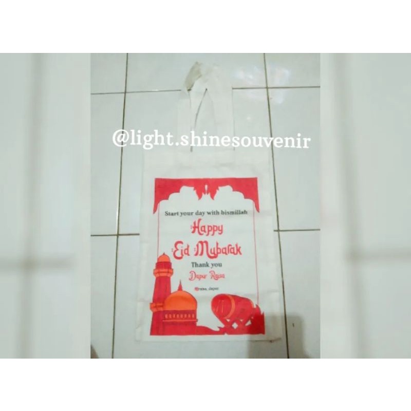 Souvenir tas belanja/ totebag wedding/ totebag custom