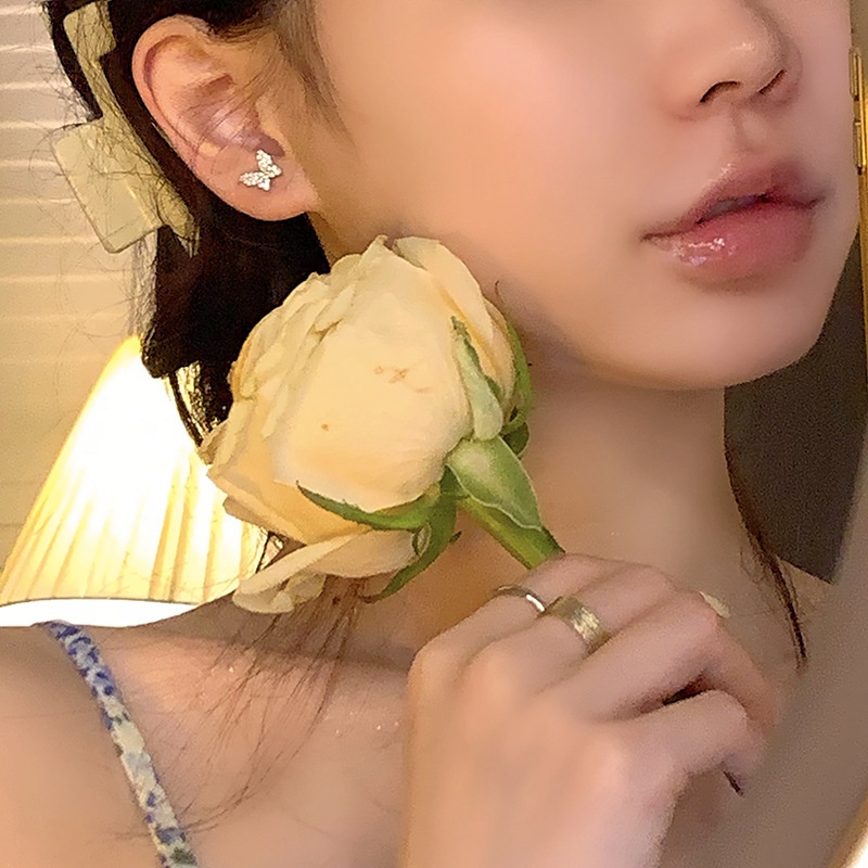 We Flower 6PCs / Set Anting Tusuk Silver Wanita Desain Kupu-Kupu Hias Kristal Mutiara Glitter Gaya Korea