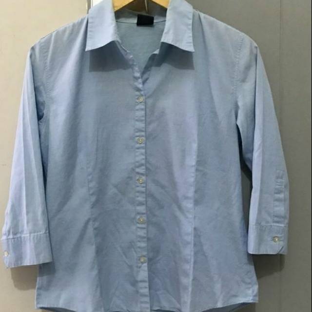 Kemeja wanita (merk uniqlo) second