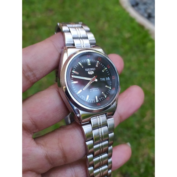 seiko 5 cal 7s26 automatic black military