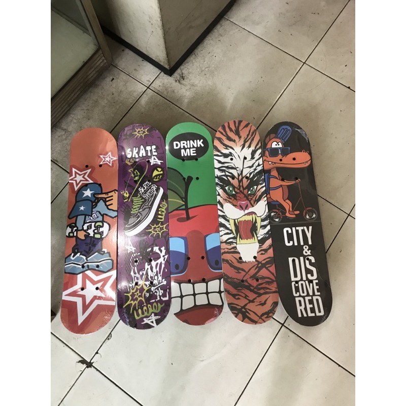 

Sketbod ukuran sedang ragam gambar