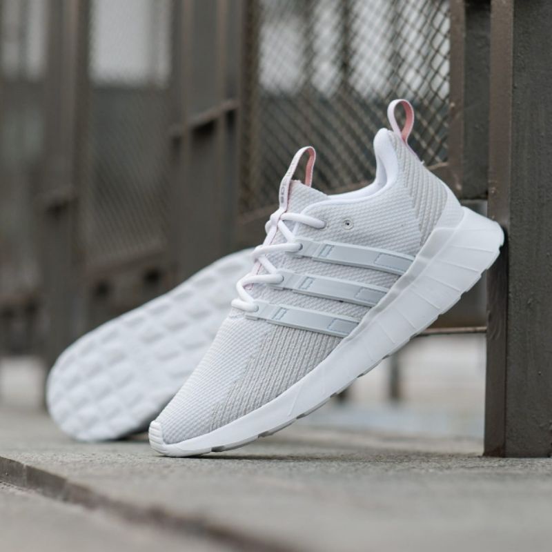 white adidas questar flow