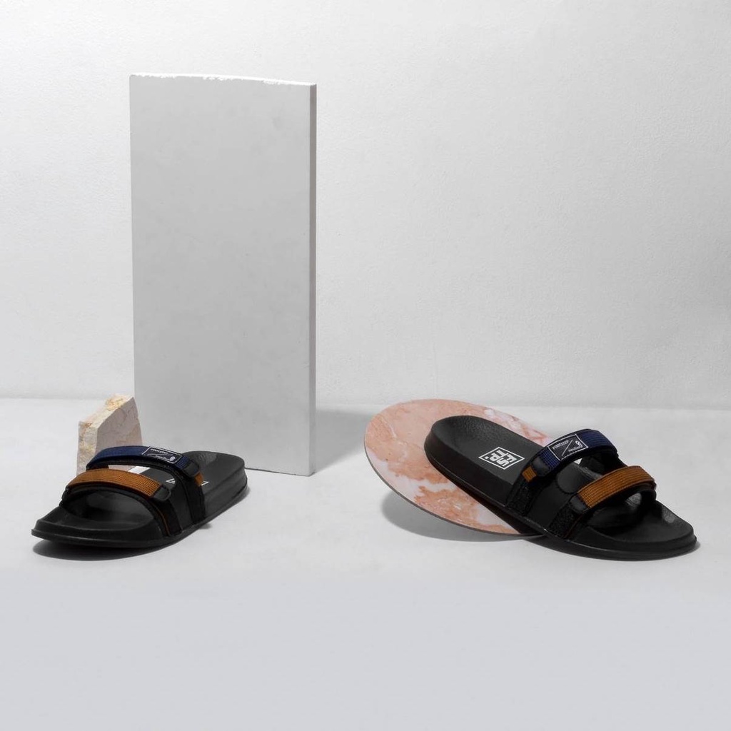 UNO NAVY ORIGINAL x FOOTSTEP Sandal Casual Hitam Biru Dongker Pria Sendal Slide Jalan Santai Harian Slippers Hangout Main Lebaran Slop Selop Karet Anti Slip Premium Slip On Remaja Dewasa Flip Flop Kerja Formal Sport Fashion Footwear Keren Terbaru Branded