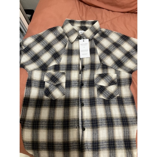 Kemeja Plaid Shirt Doyoung NCT (look a like)