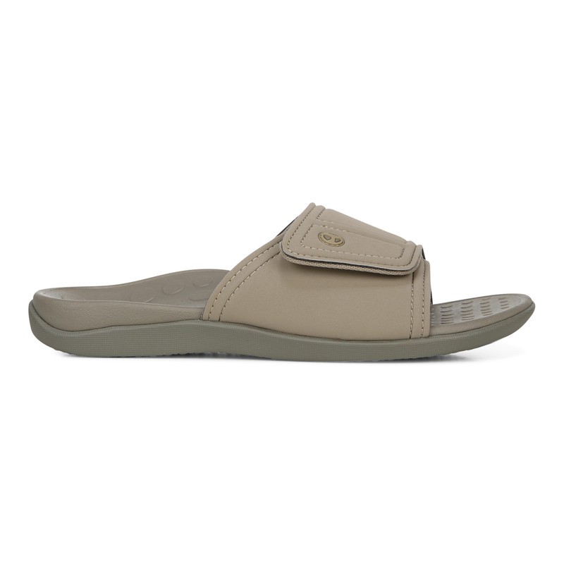 Vionic Kiwi Camel  Sandal Pria