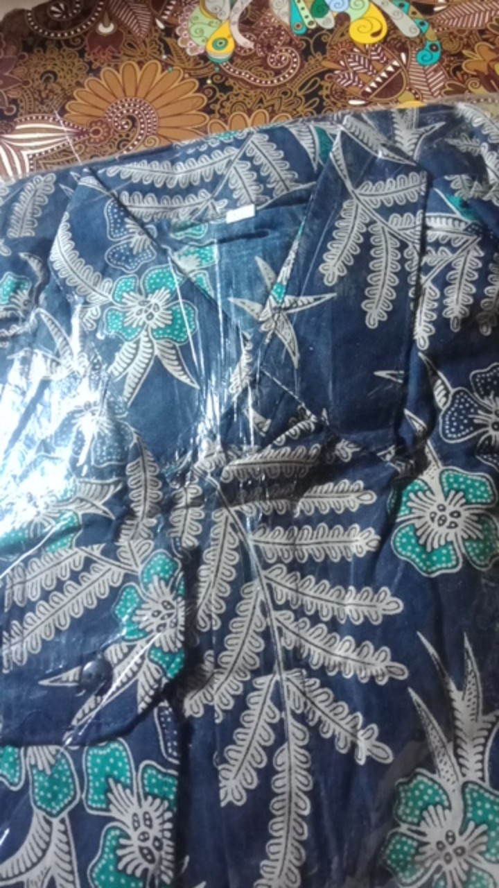 Kemeja Batik Pria Lengan Panjang