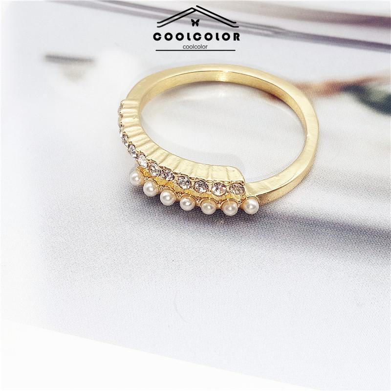 COD Cincin Mutiara Berlian Sederhana Manik-Manik Unik Gaya Retro Untuk Wanita Cincin Jari Telunjuk yang Dipersonalisasi Fashion Accessories