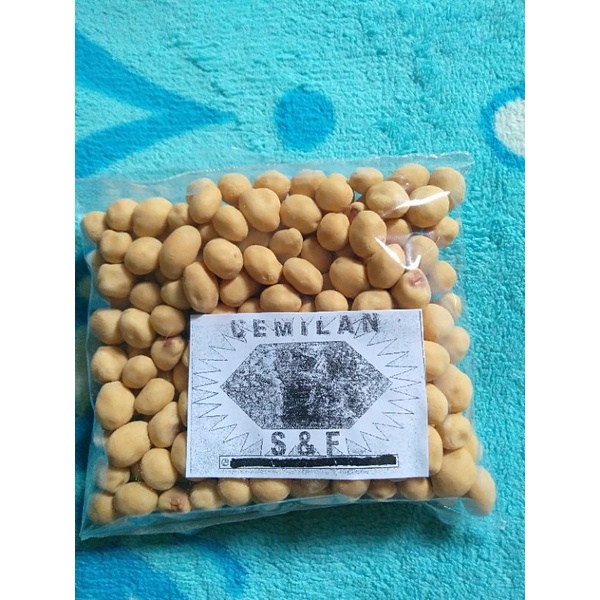 

Kacang Atom