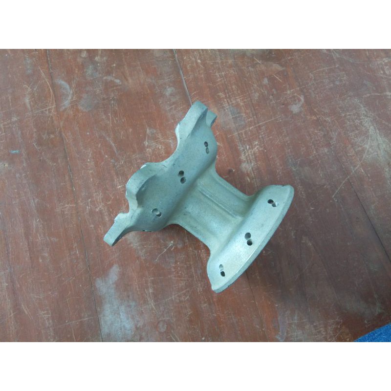 Tromol depan YZ 125ori