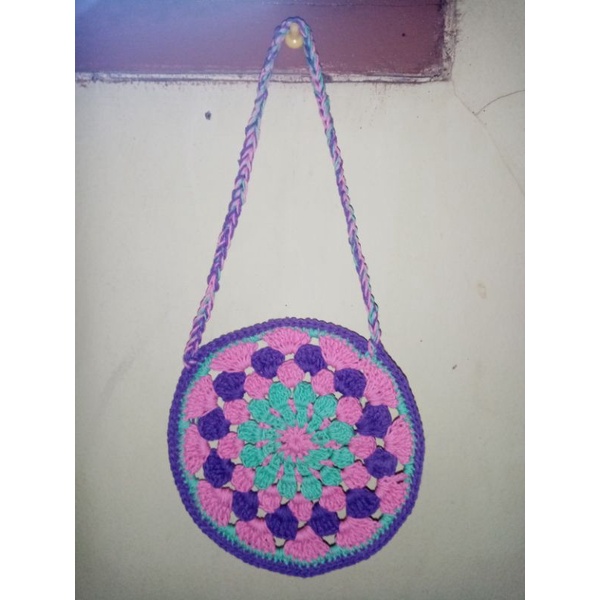 Figura rajutan Hiasan dinding