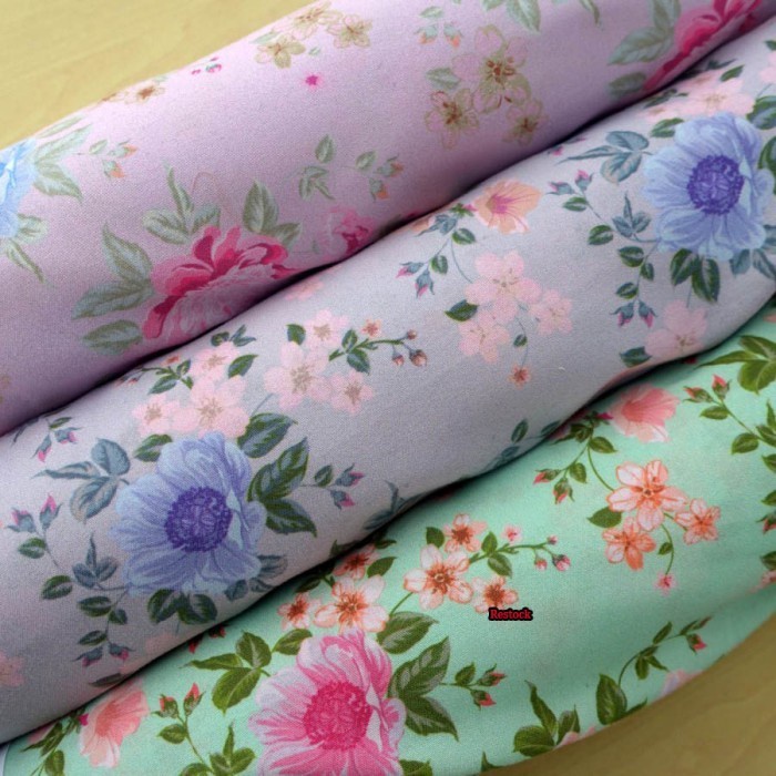 Grosir Kain Katun CVC Motif Bunga 711 B (50 Yard/Roll)