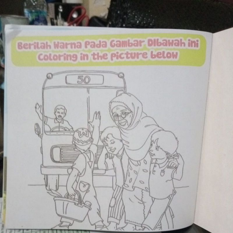Buku Kisah Teladan Nabi Yunus Dalam Ikan Paus (19×19cm)