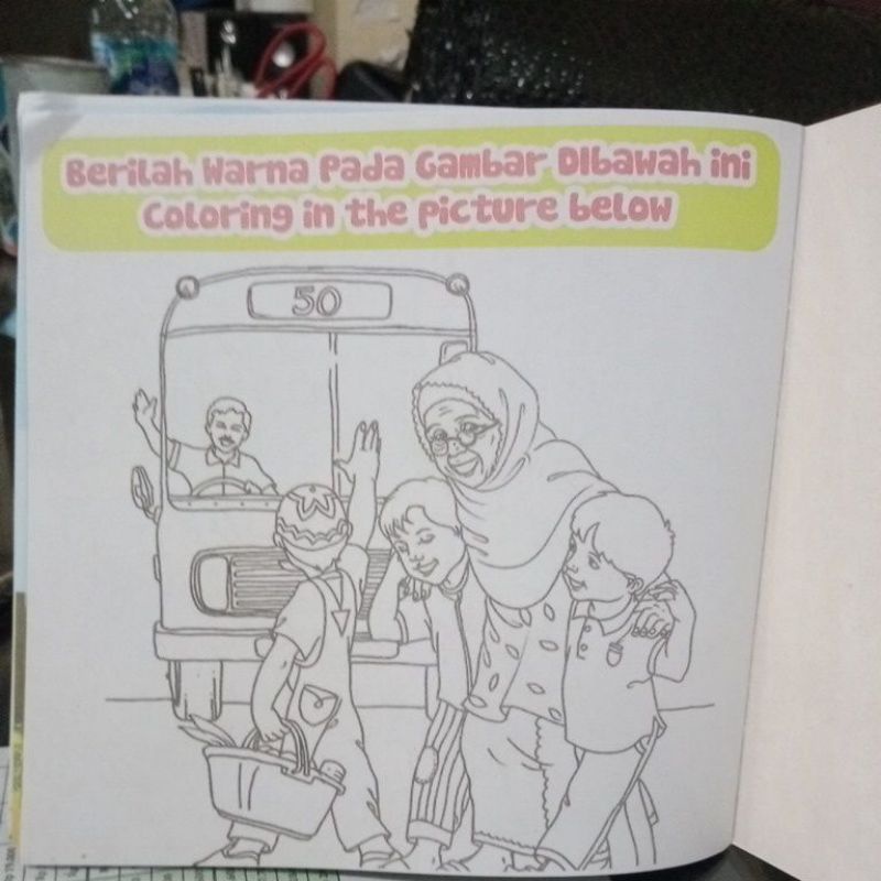 Buku Kisah Teladan Nabi Yunus Dalam Ikan Paus (19×19cm)