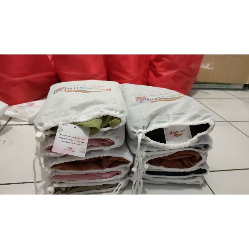 gamis kringkel pelangi hijab