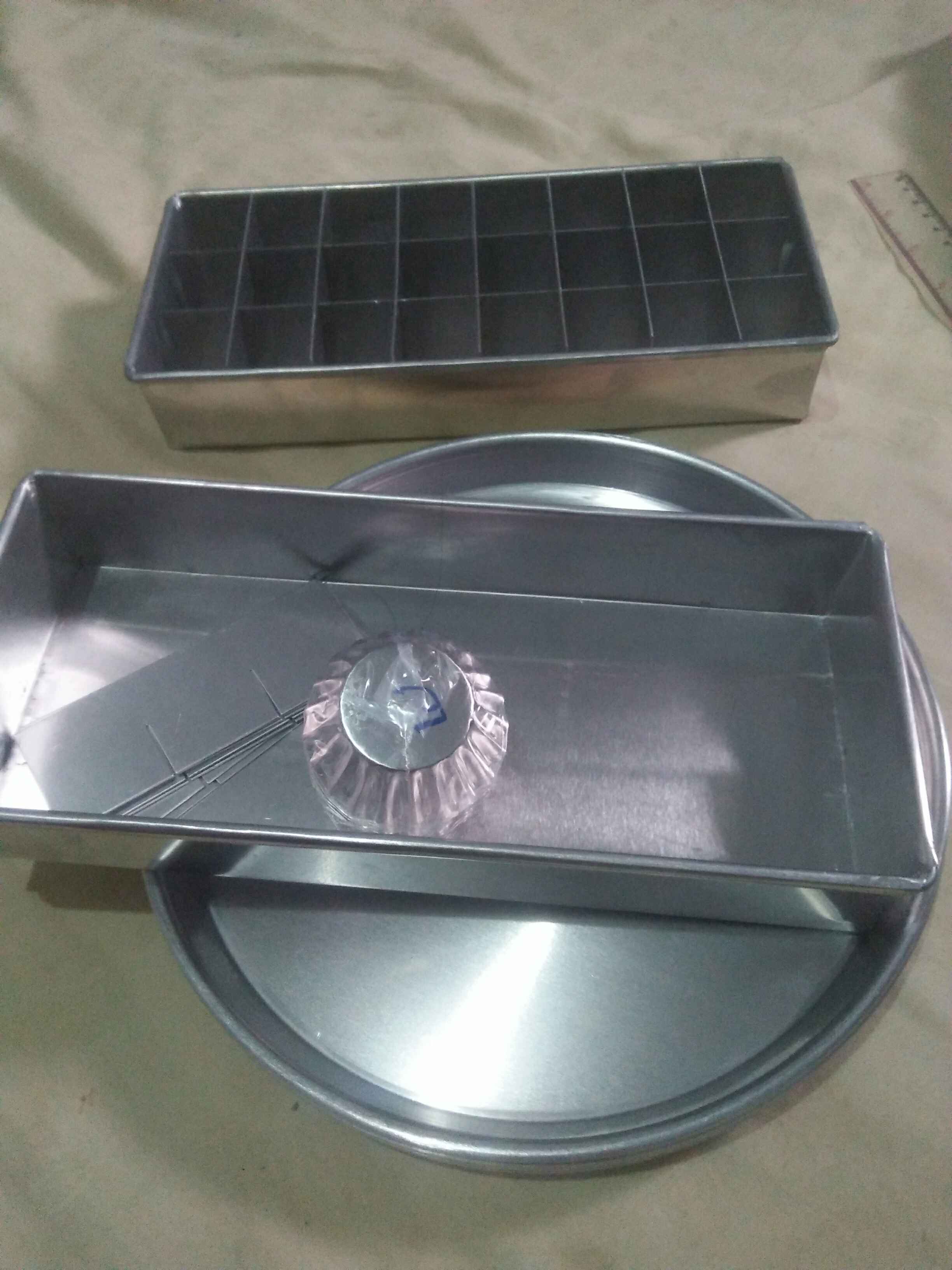 Loyang Sekat Uk.24x10x4cm