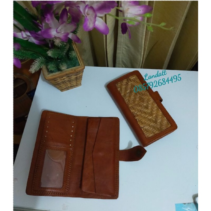 Dompet anyaman / Woven wallet