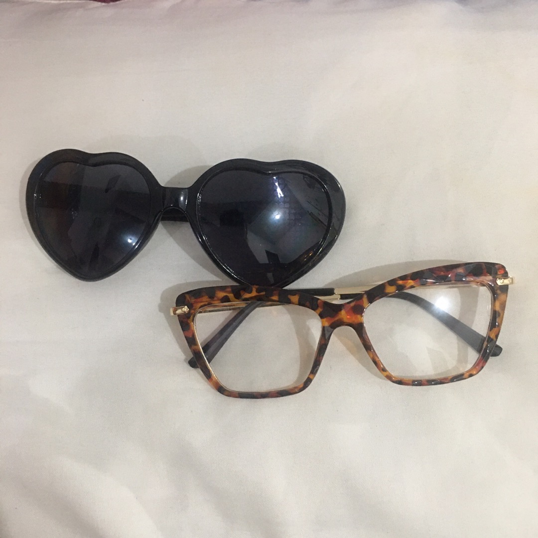 Kacamata Myopia Dengan Bingkai Persegi Model Transparan Untuk Komputer