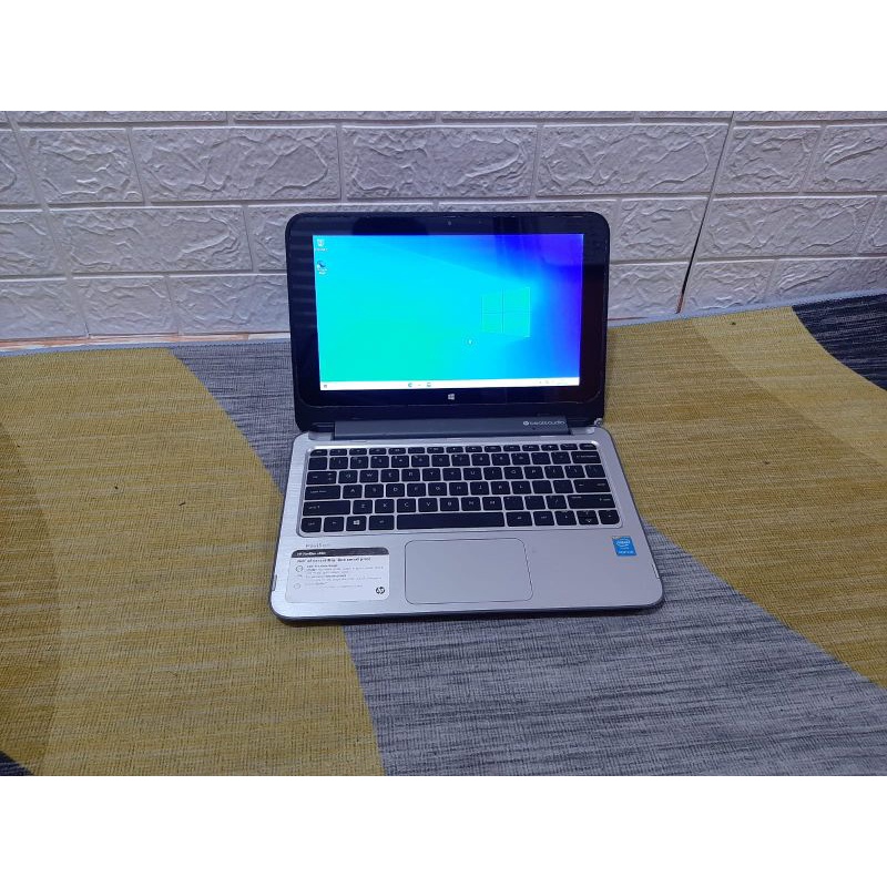 Netbook Hp 11 X360 Ram 4gb hdd 500gb touchscreen celeron N3540 siap pakai