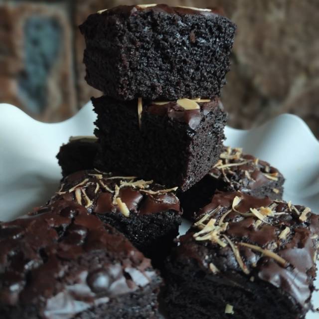 

FUDGY BROWNIES