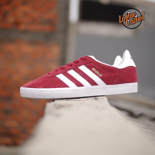 adidas gazelle og maroon