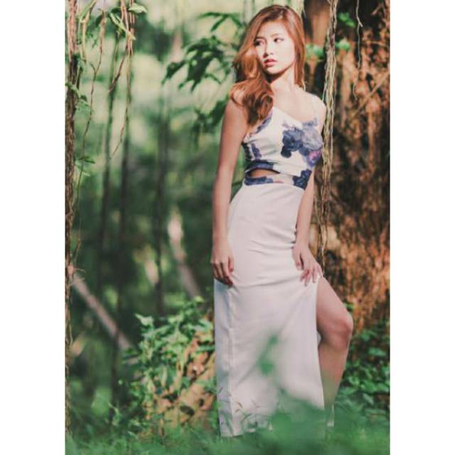 Long dress sexy white putih high slit