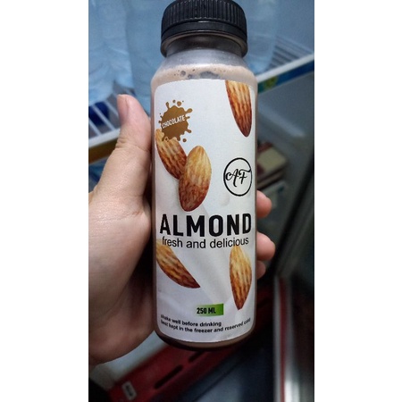 

Susu Almond dan Es Permen Karet