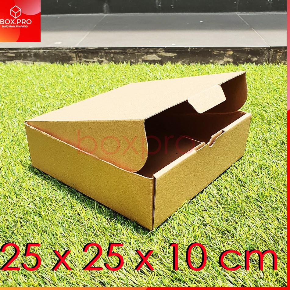

Grosir EHEUI Kardus Dus uk 25x25x10 cm ( 5 pcs ) DieCut Box Kotak Packing Aksesoris Baju Makanan Piz