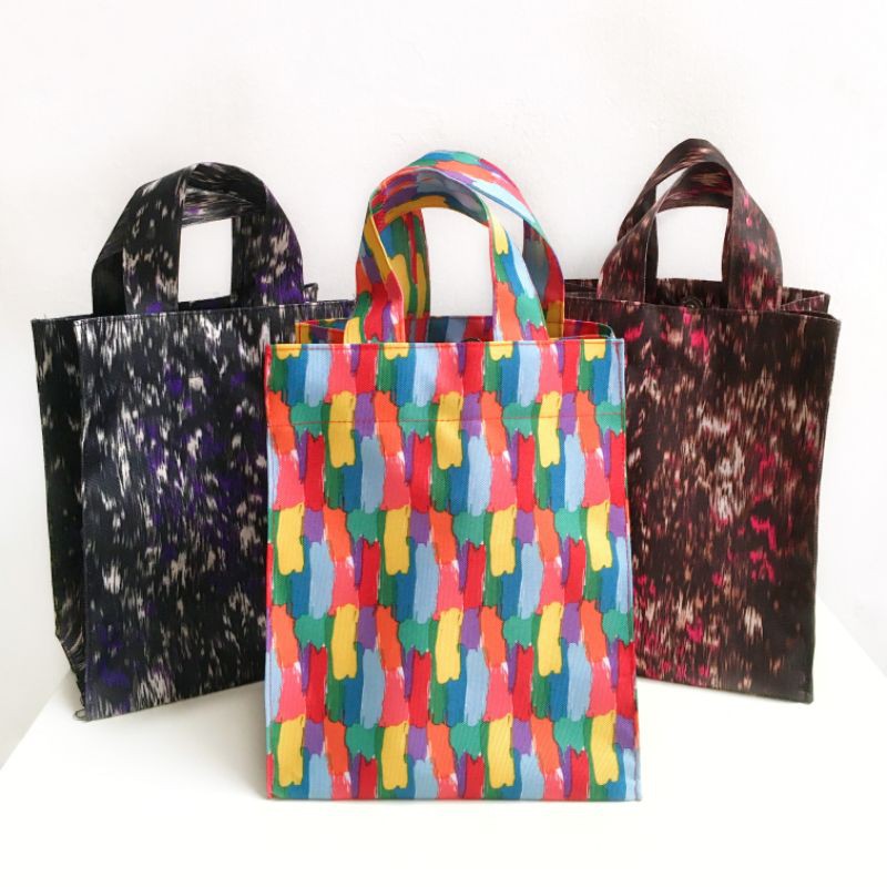 Totebag kanvas laminasi 20x13x25