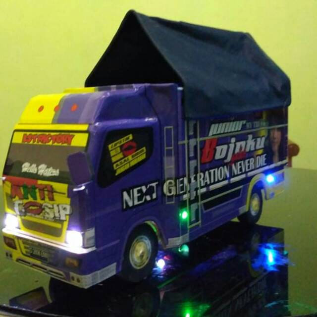 Miniatur truk  Anti  Gosip  Lampu Shopee Indonesia