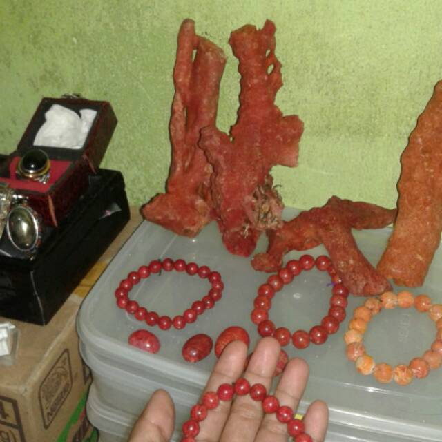Batu/gelang marjan(red koral) asli papua