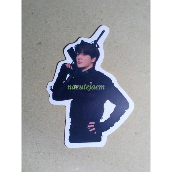 Sticker puff Jeno police