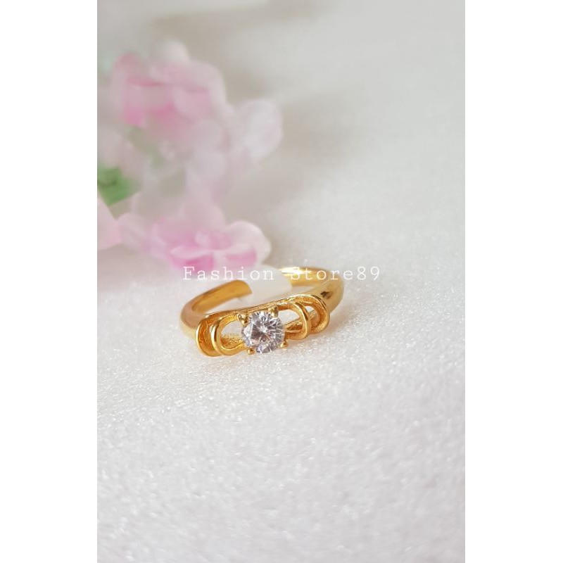 new perhiasan impor cincin emas permata putih Titanium antikarat bestseller cx009